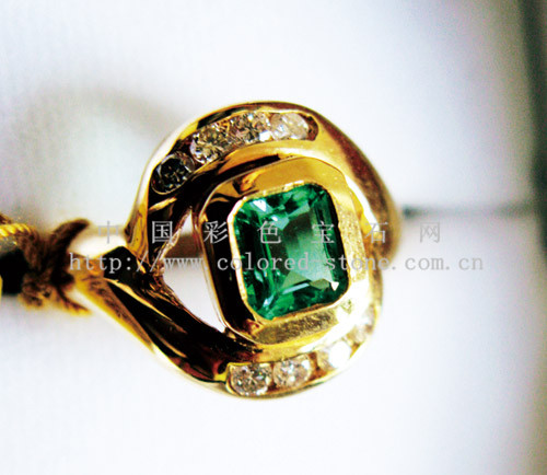 祖母绿 戒指 彩色宝石